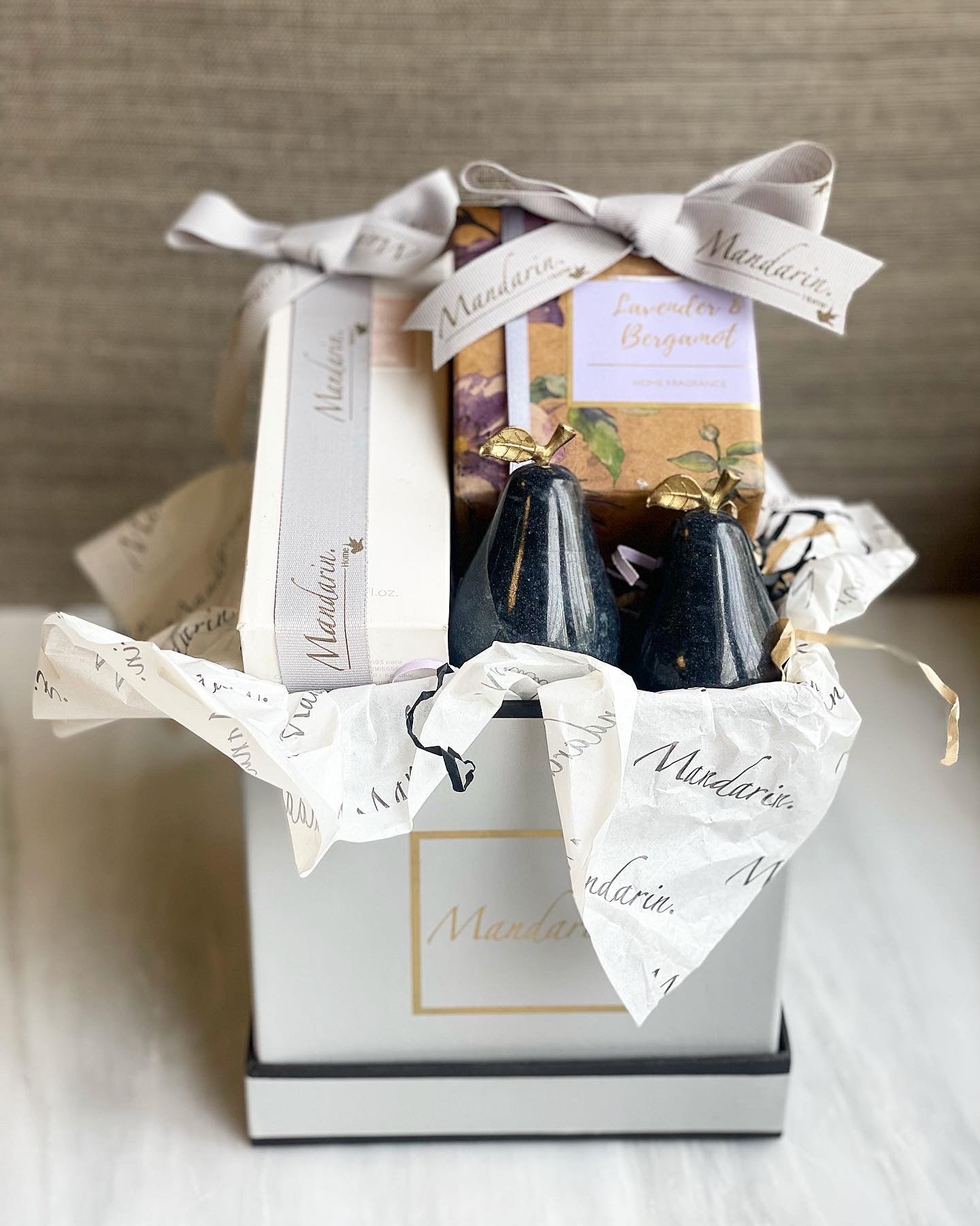 Marble Pear Gift Box