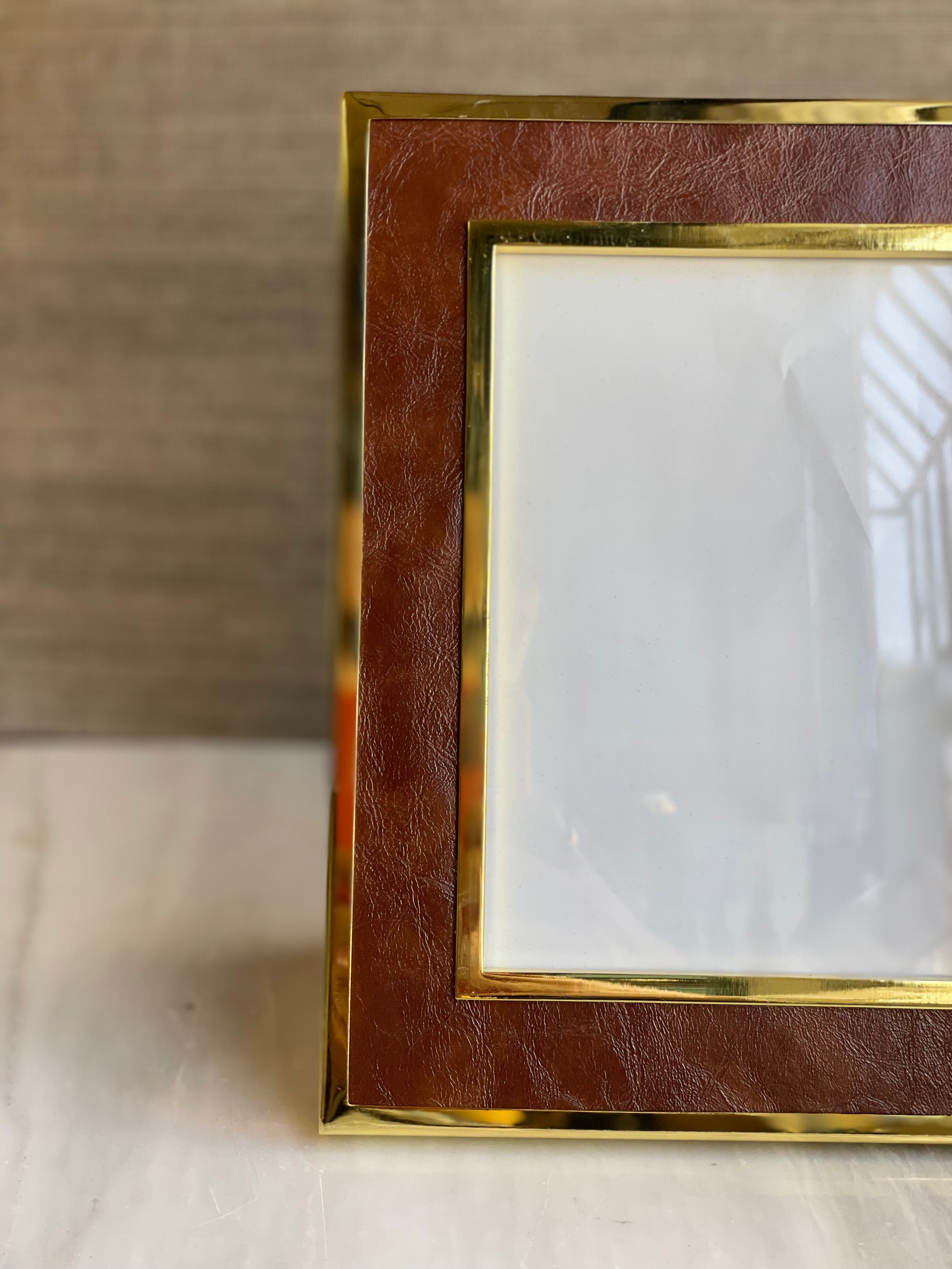Brown Leather 
Photo Frame